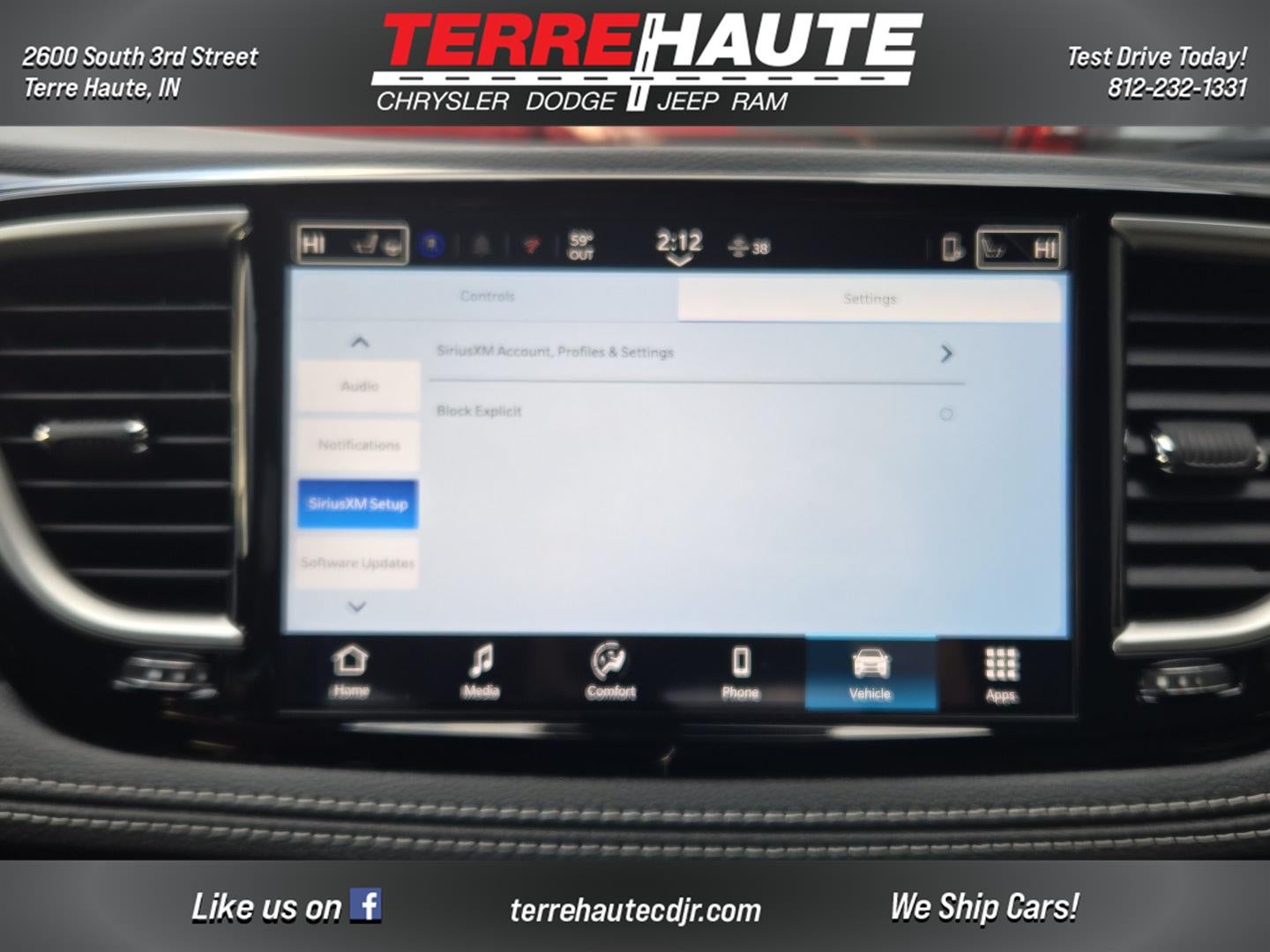 2026 Chrysler Pacifica Select