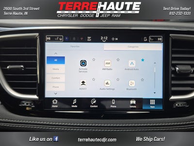 2026 Chrysler Pacifica Select