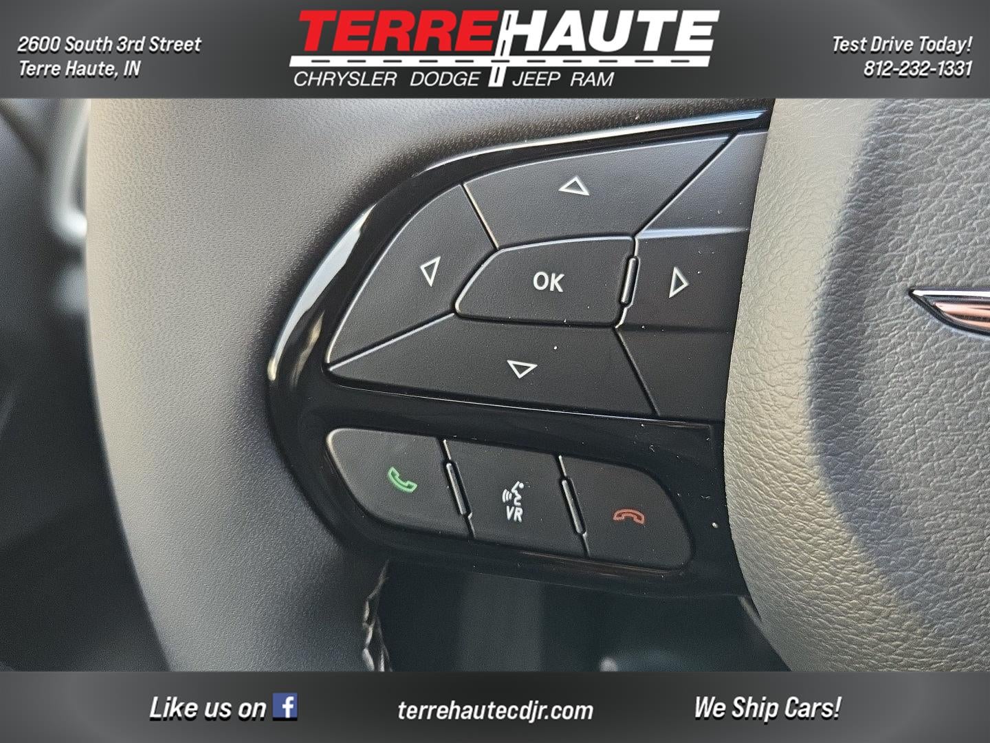 2026 Chrysler Pacifica Select