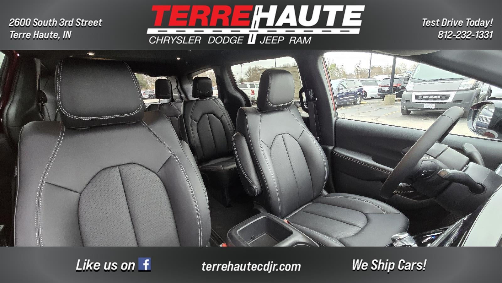 2026 Chrysler Pacifica Select