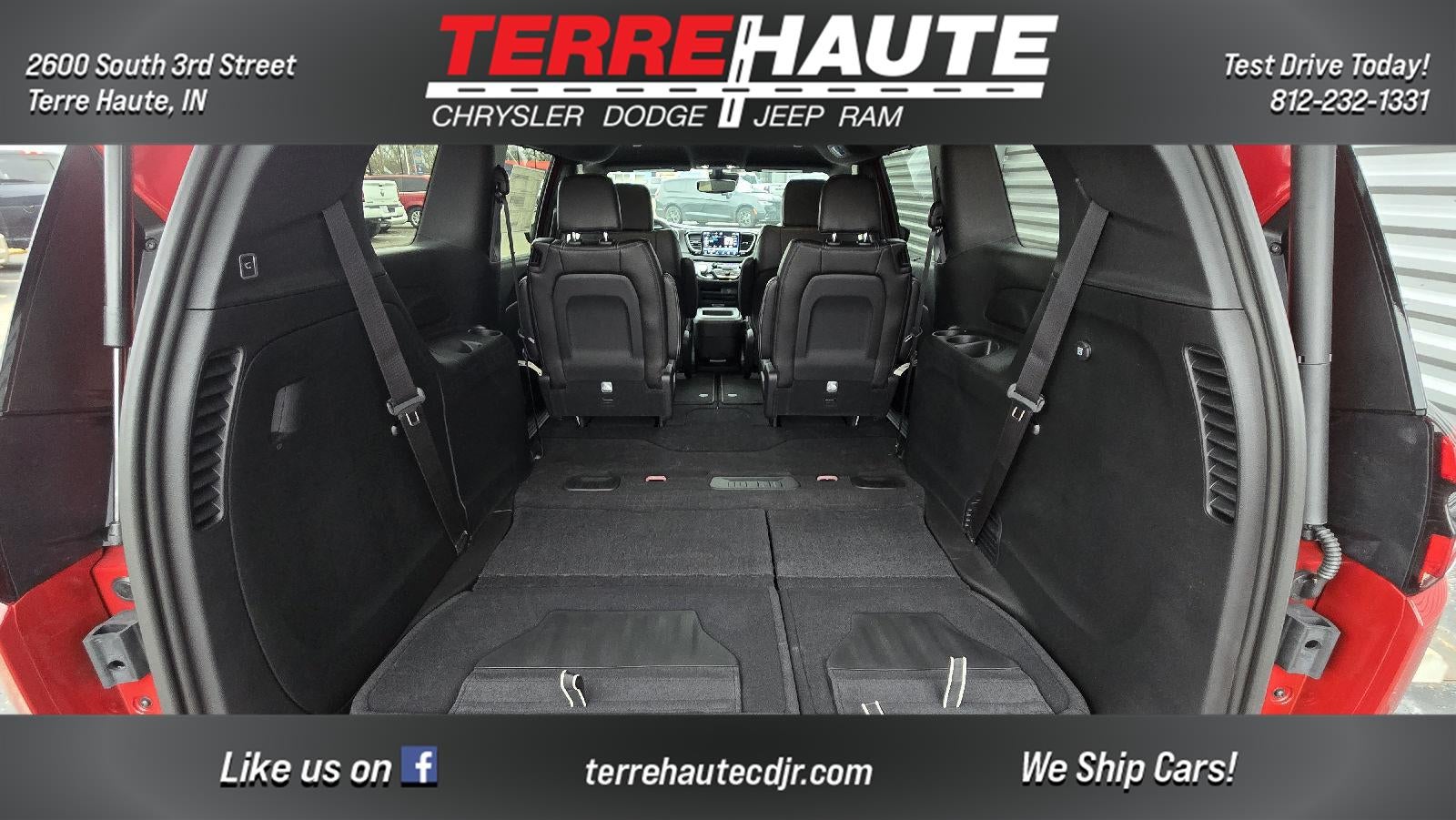 2026 Chrysler Pacifica Select