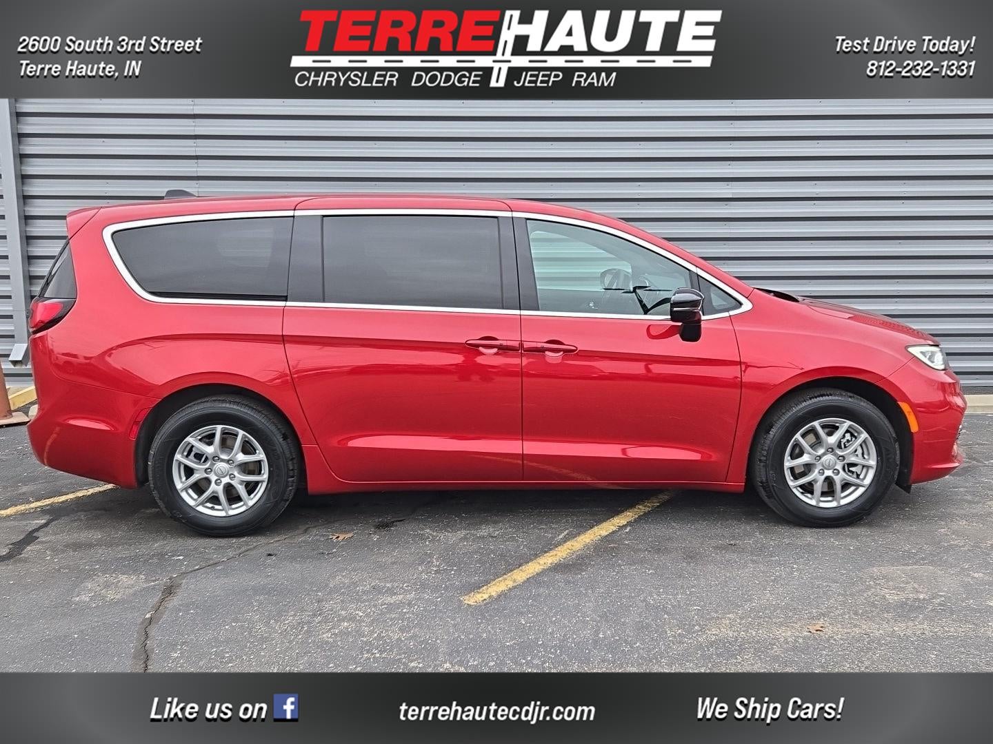 2026 Chrysler Pacifica Select