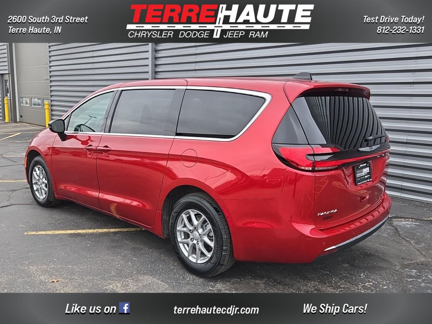 2026 Chrysler Pacifica Select