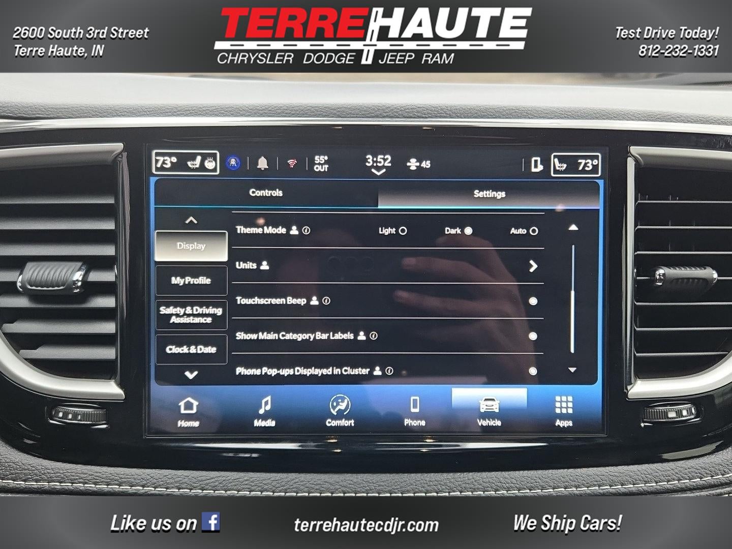 2026 Chrysler Pacifica Select