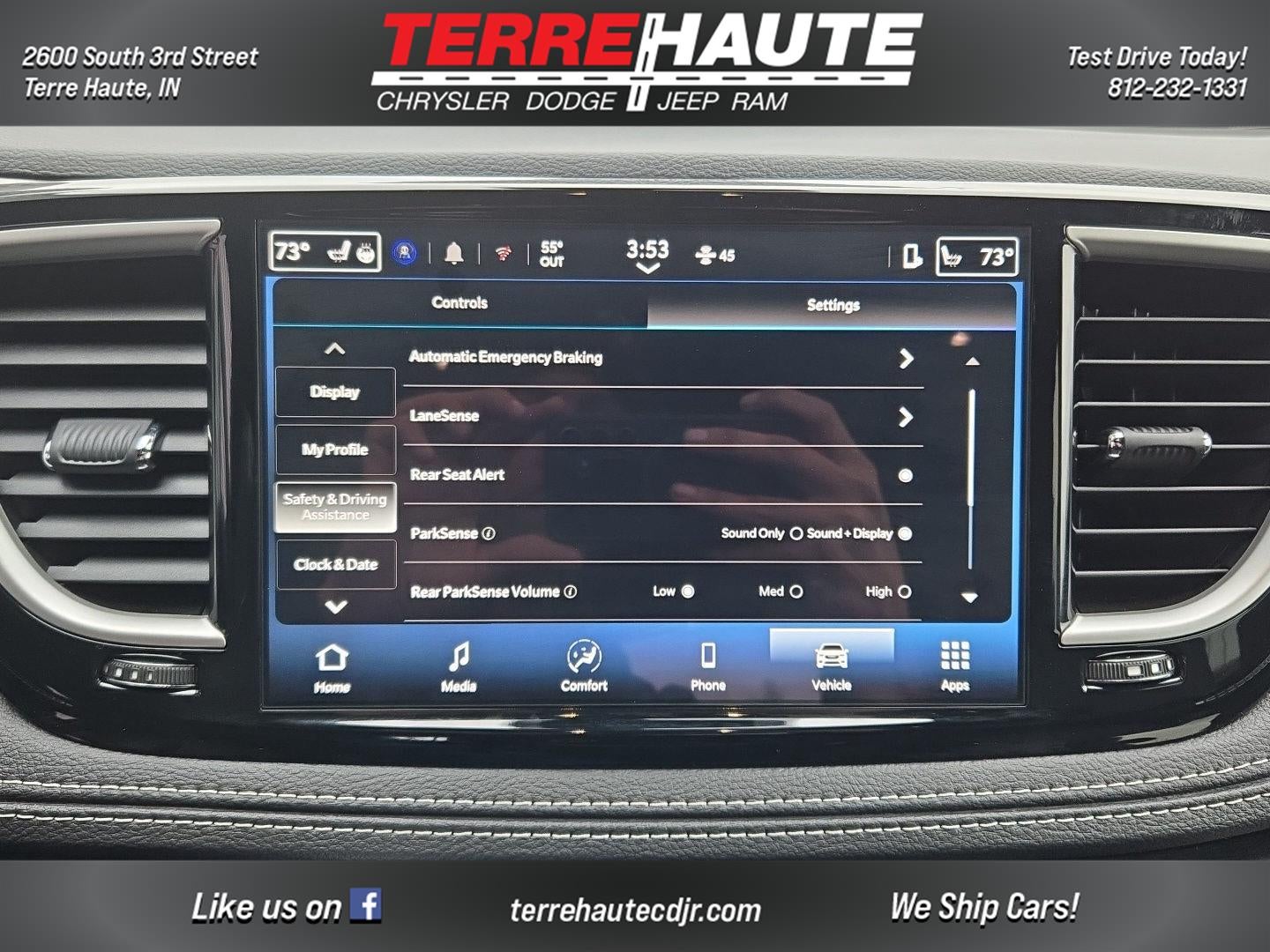 2026 Chrysler Pacifica Select