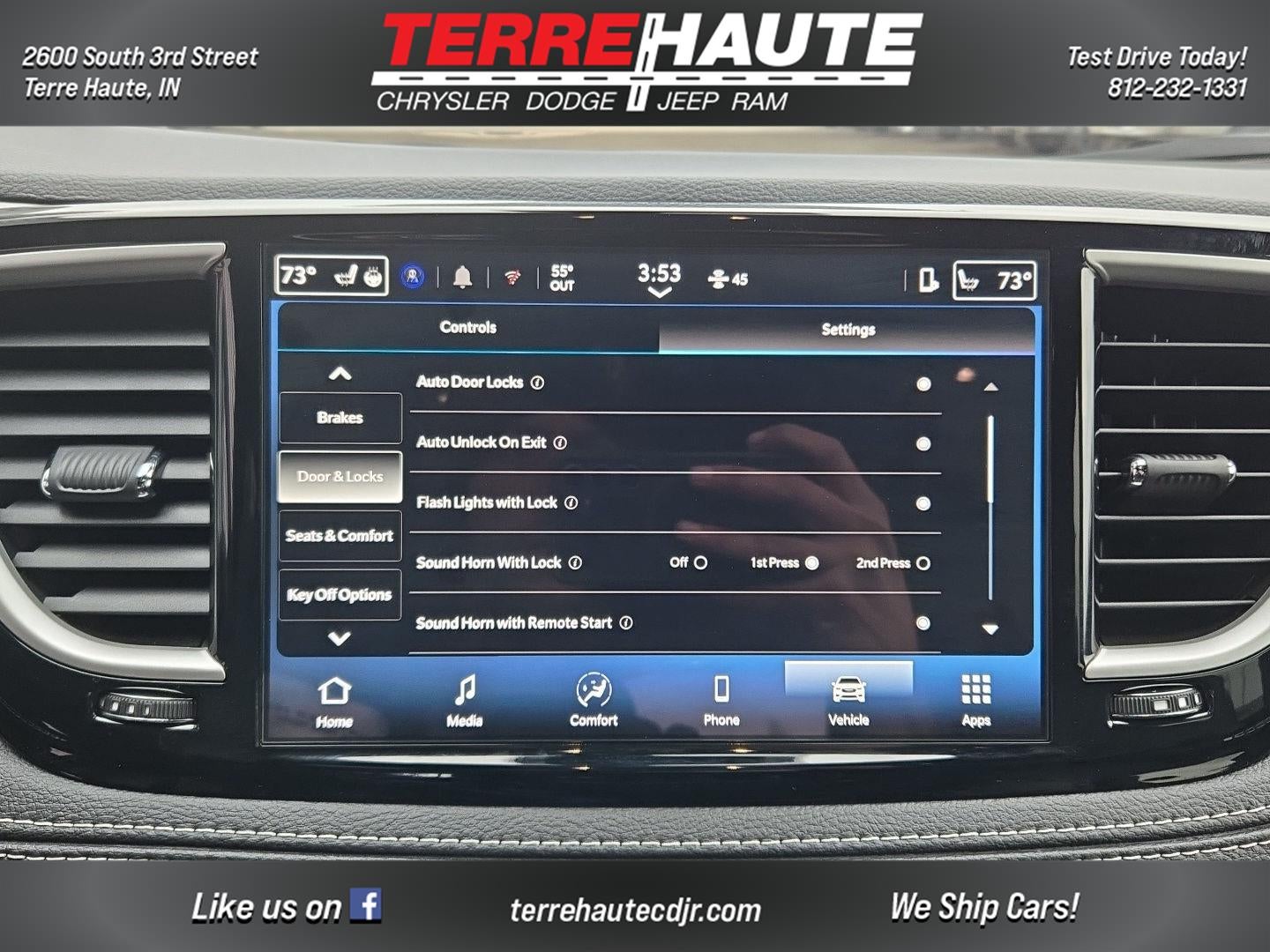 2026 Chrysler Pacifica Select