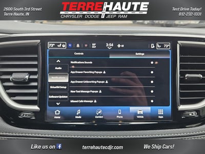 2026 Chrysler Pacifica Select