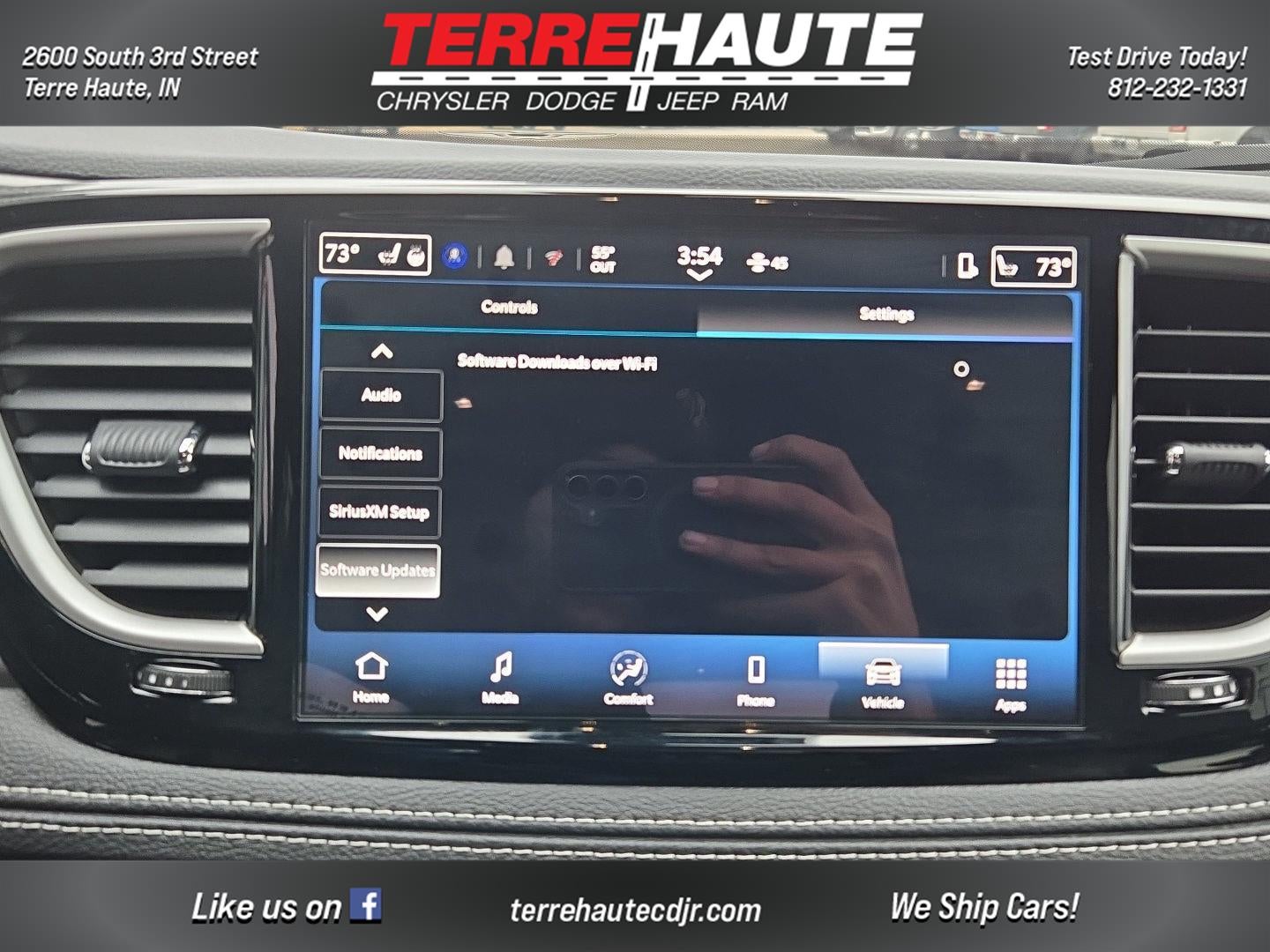 2026 Chrysler Pacifica Select