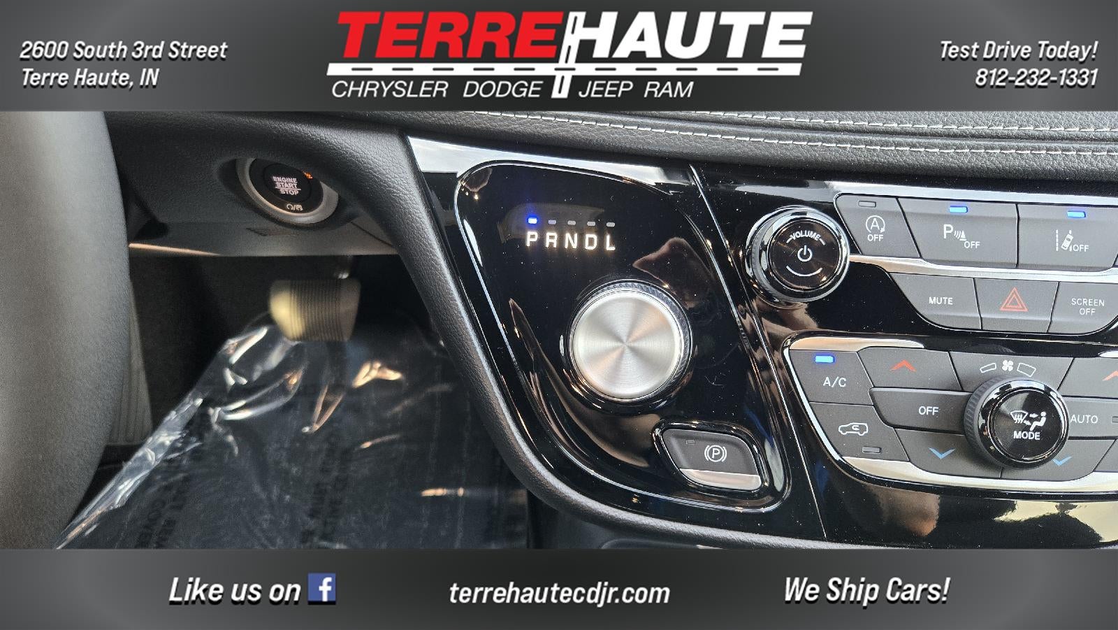 2027 Chrysler Pacifica Select