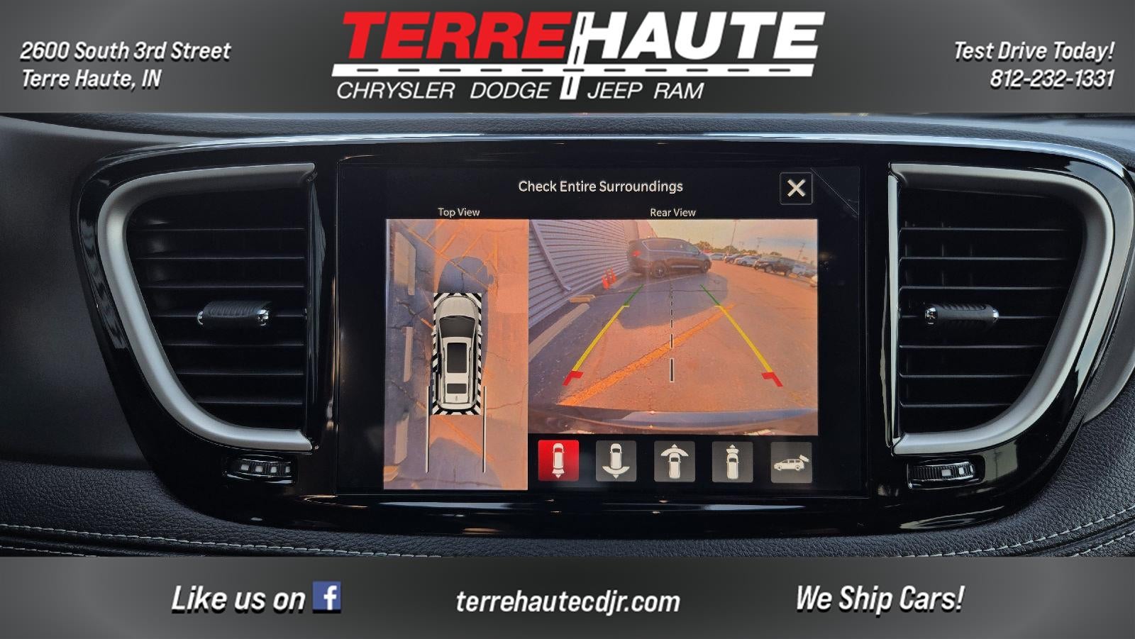 2027 Chrysler Pacifica Select