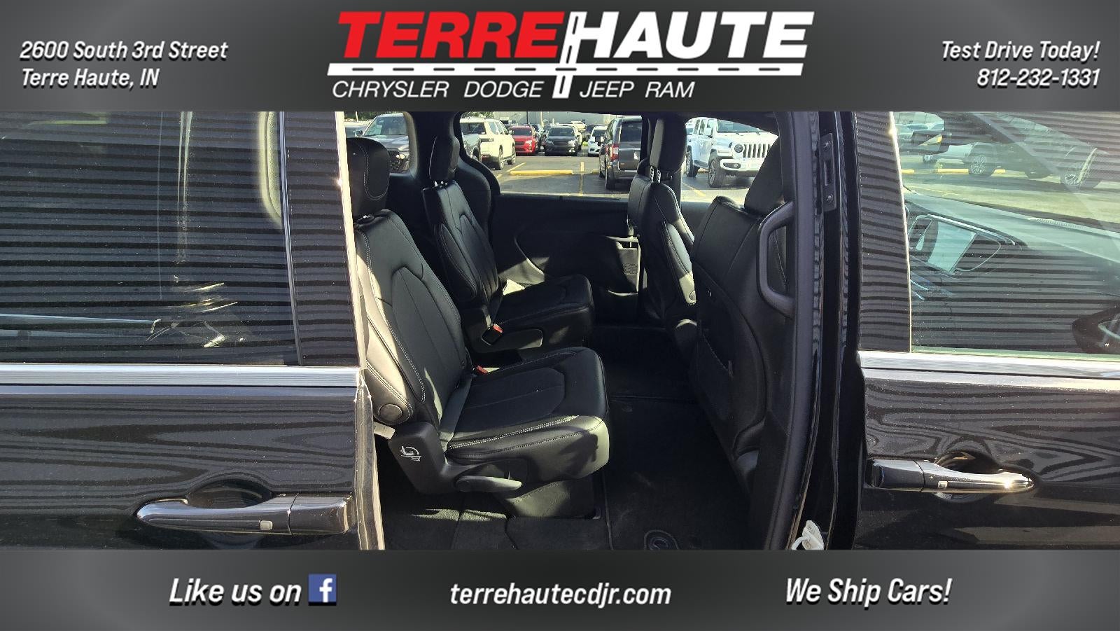 2027 Chrysler Pacifica Select