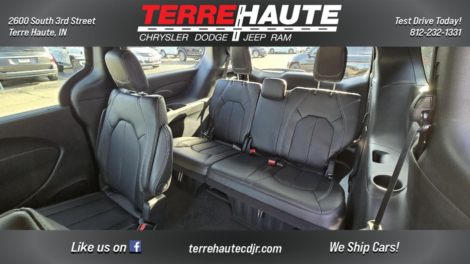 2027 Chrysler Pacifica Select
