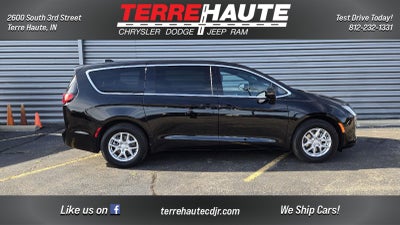 2027 Chrysler Pacifica Select