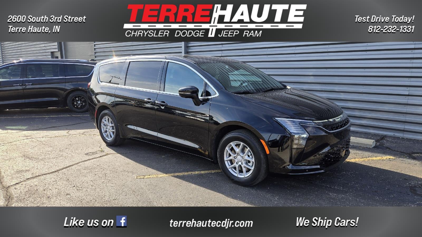 2027 Chrysler Pacifica Select