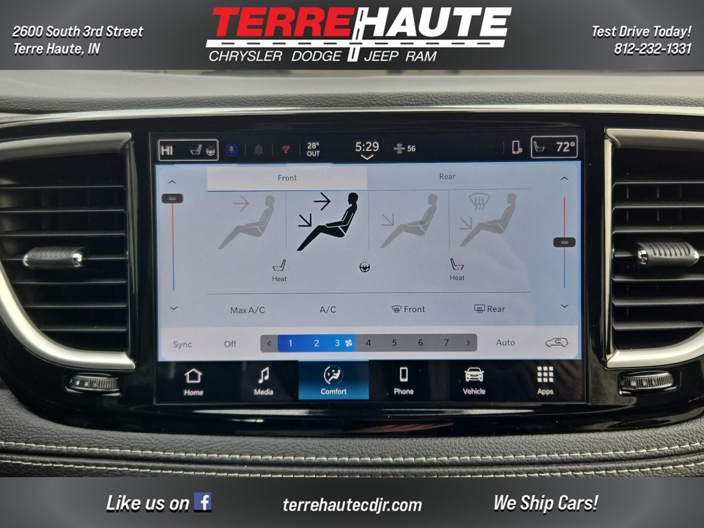 2026 Chrysler Pacifica Select