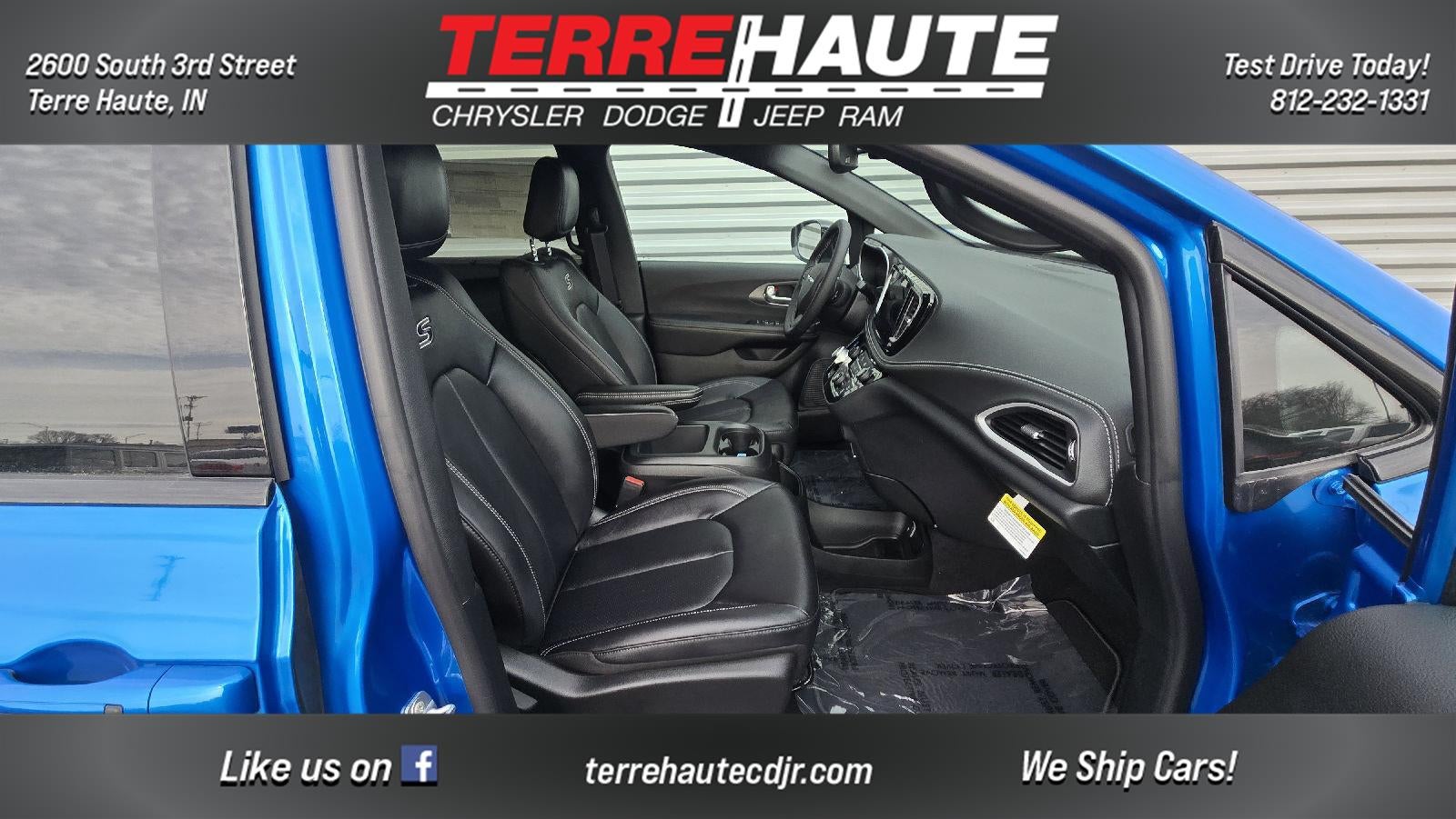 2026 Chrysler Pacifica Select