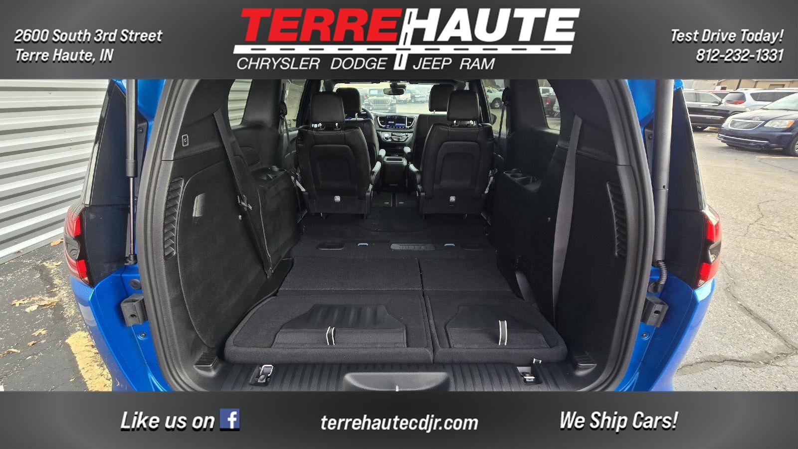 2026 Chrysler Pacifica Select