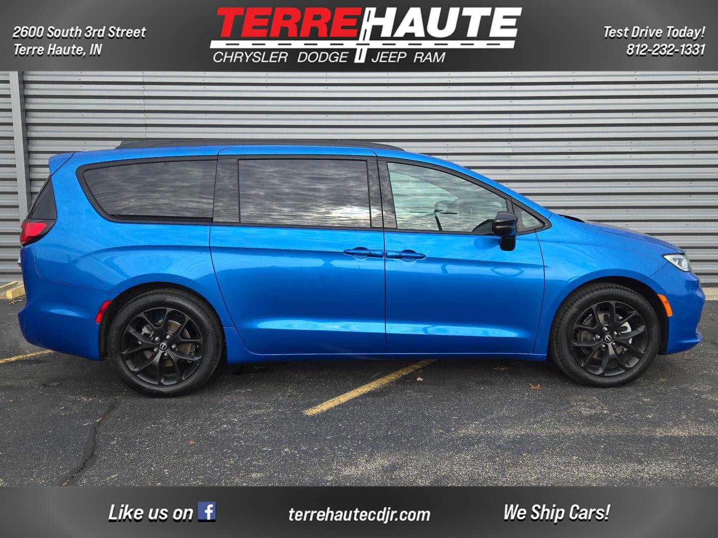 2026 Chrysler Pacifica Select