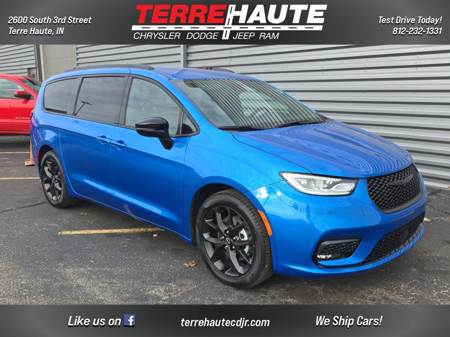 2026 Chrysler Pacifica Select