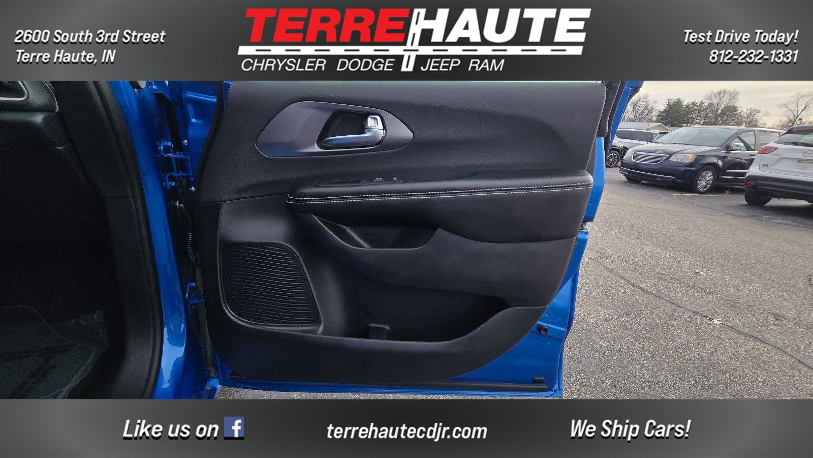 2026 Chrysler Pacifica Select