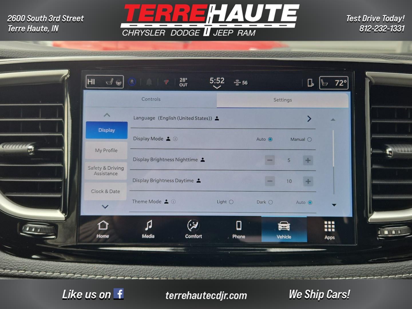 2026 Chrysler Pacifica Select