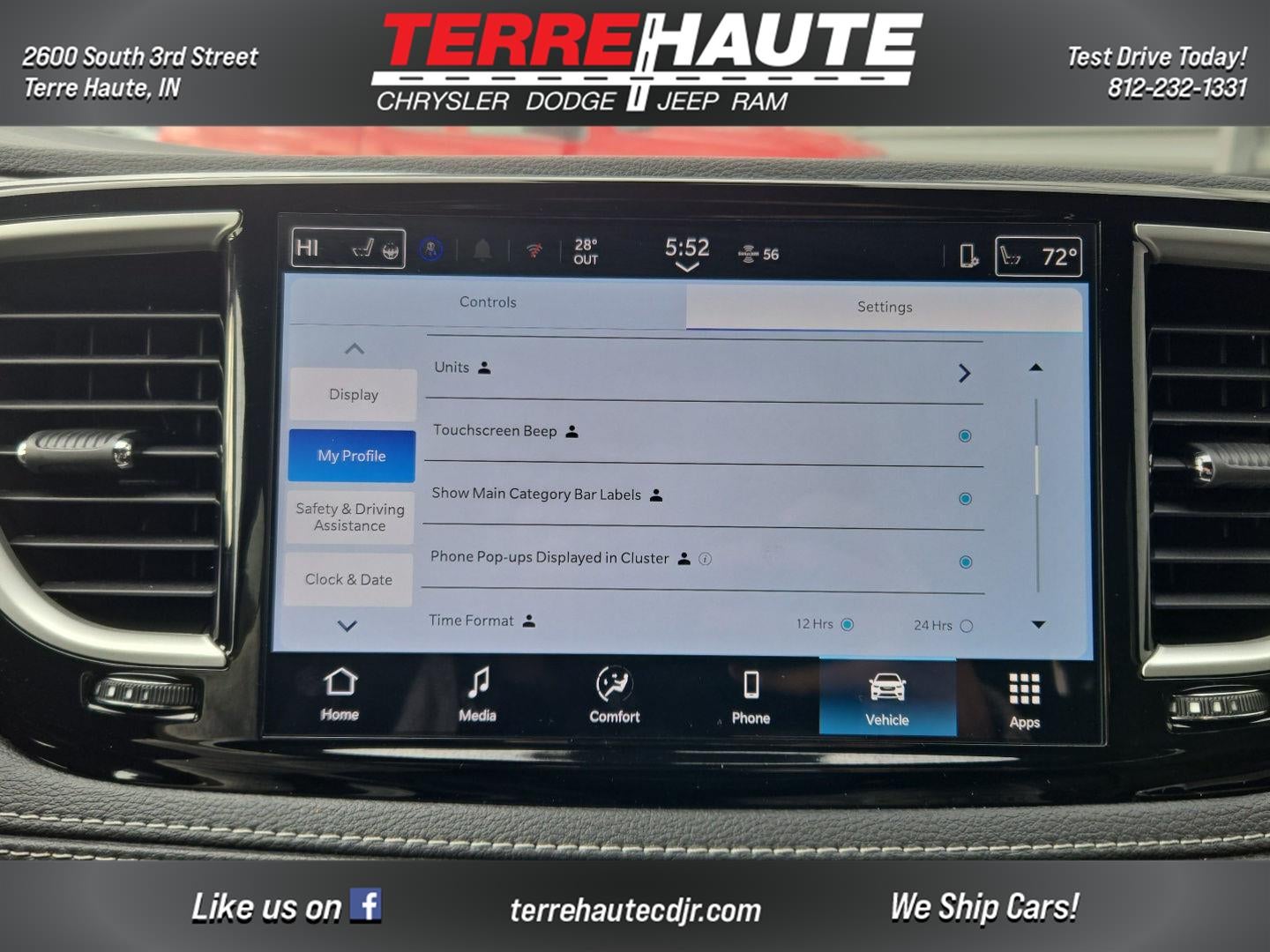 2026 Chrysler Pacifica Select