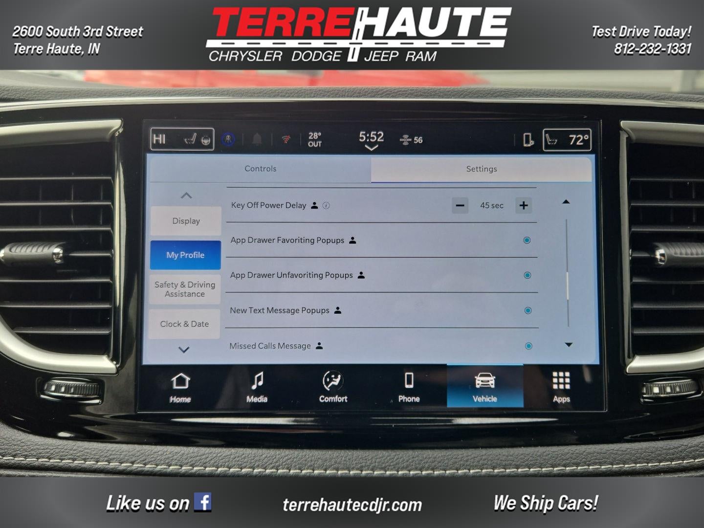 2026 Chrysler Pacifica Select