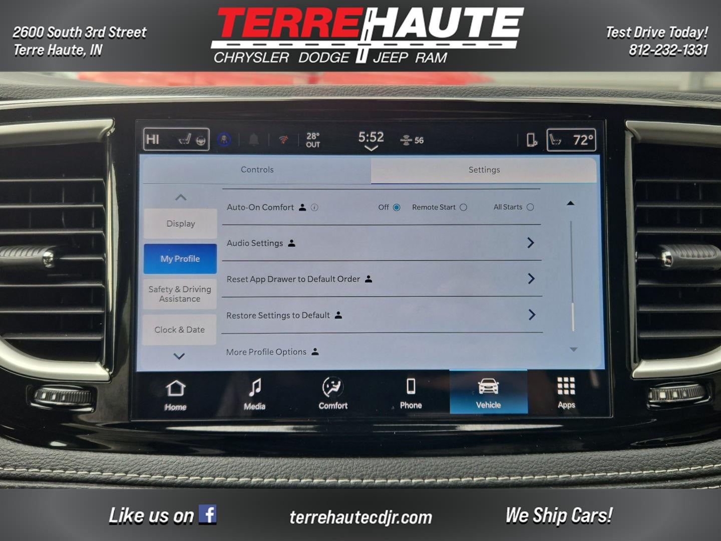 2026 Chrysler Pacifica Select