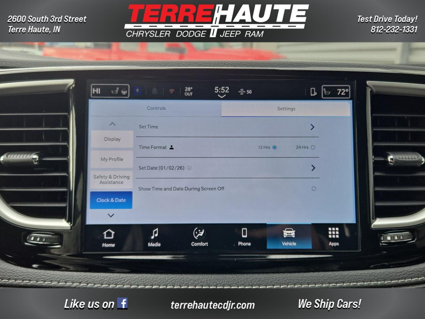 2026 Chrysler Pacifica Select