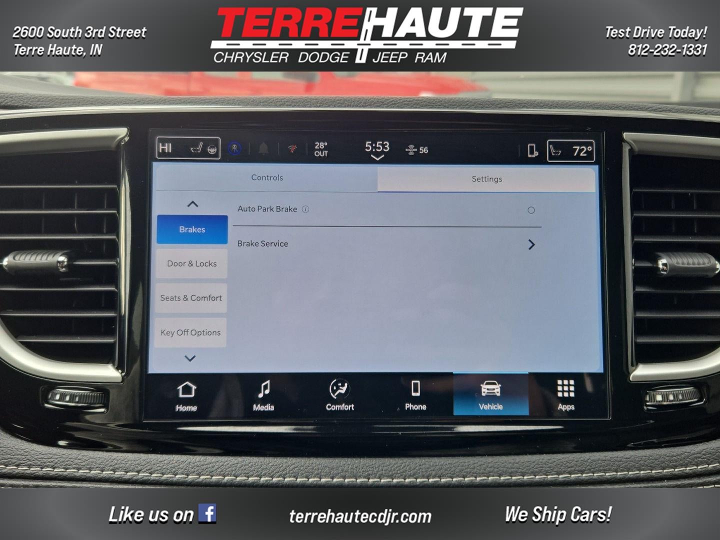 2026 Chrysler Pacifica Select