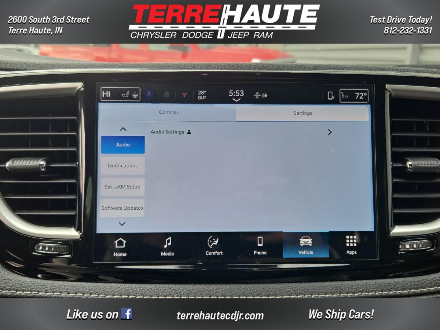 2026 Chrysler Pacifica Select