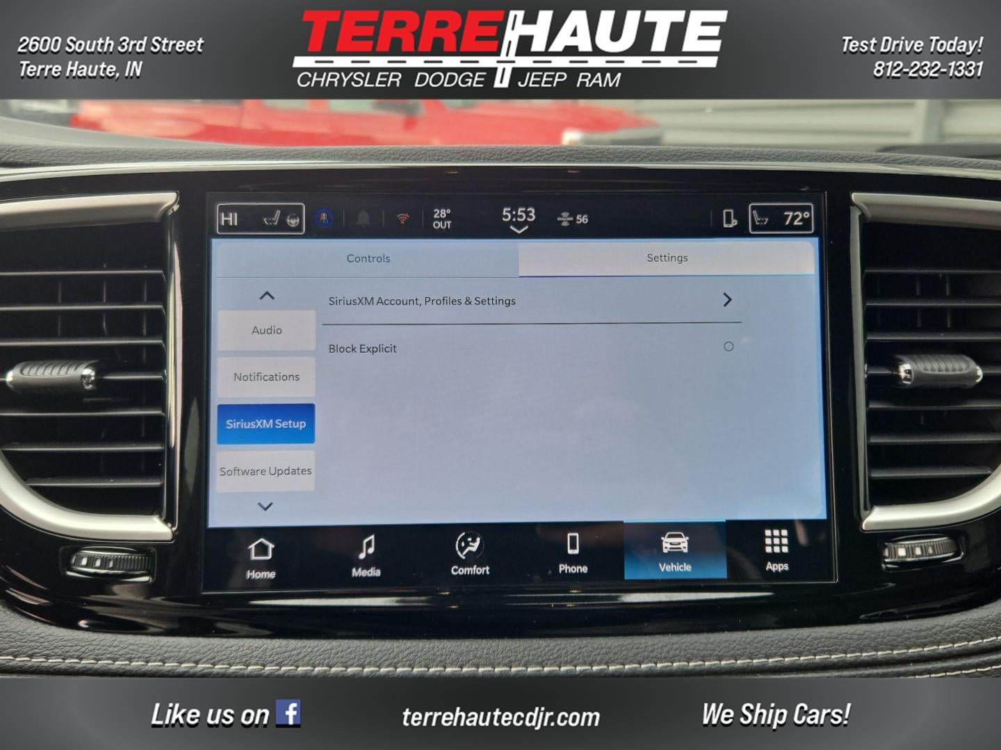 2026 Chrysler Pacifica Select