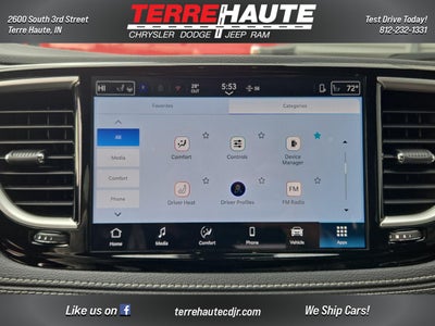 2026 Chrysler Pacifica Select