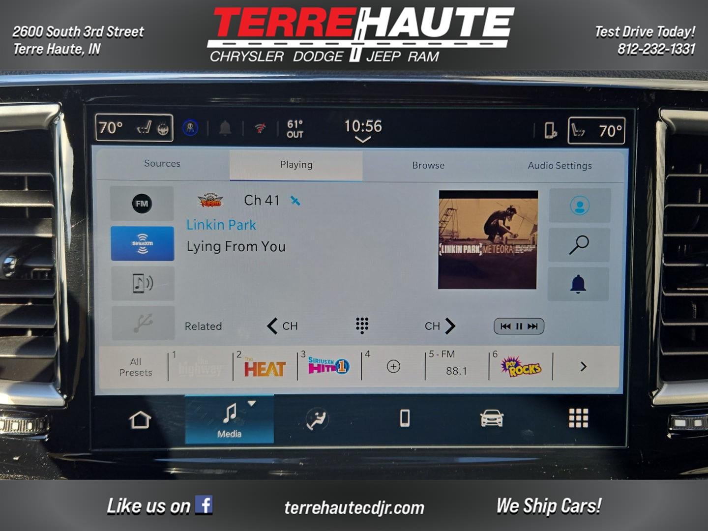 2026 Chrysler Pacifica Select