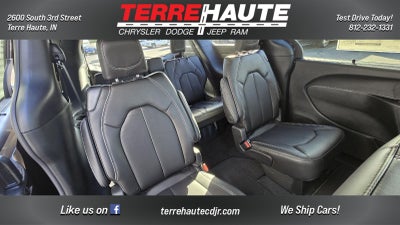 2026 Chrysler Pacifica Select