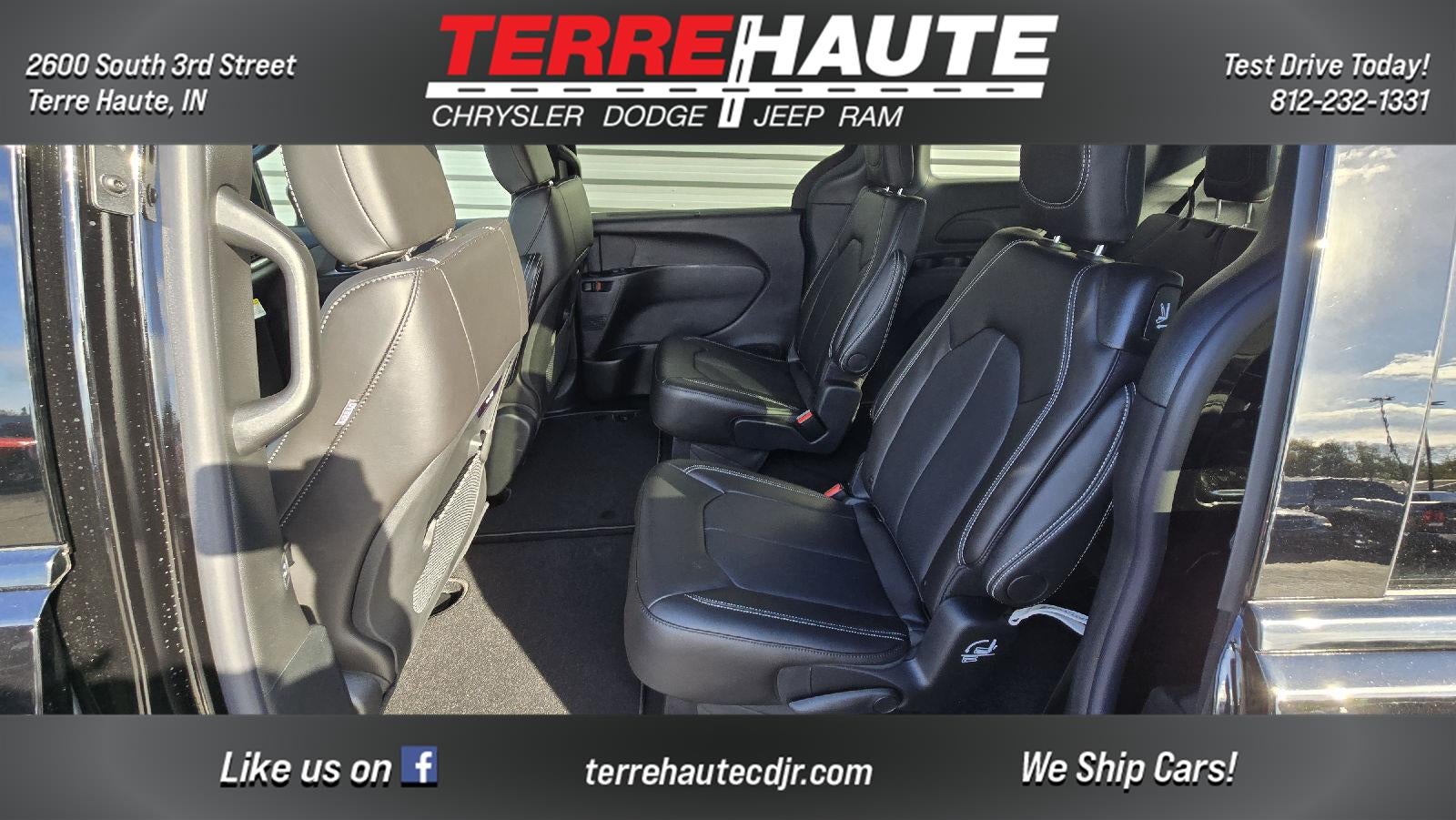 2026 Chrysler Pacifica Select