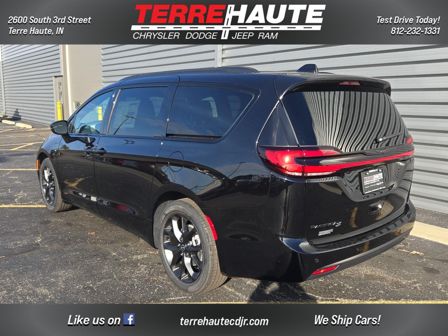 2026 Chrysler Pacifica Select