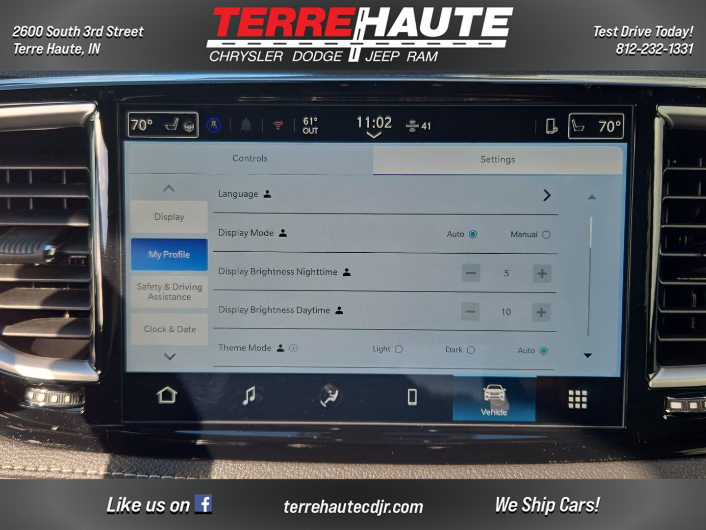 2026 Chrysler Pacifica Select