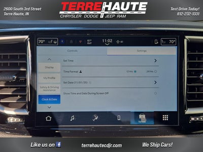 2026 Chrysler Pacifica Select