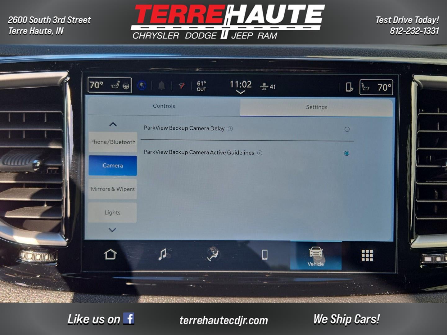 2026 Chrysler Pacifica Select