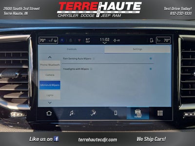 2026 Chrysler Pacifica Select