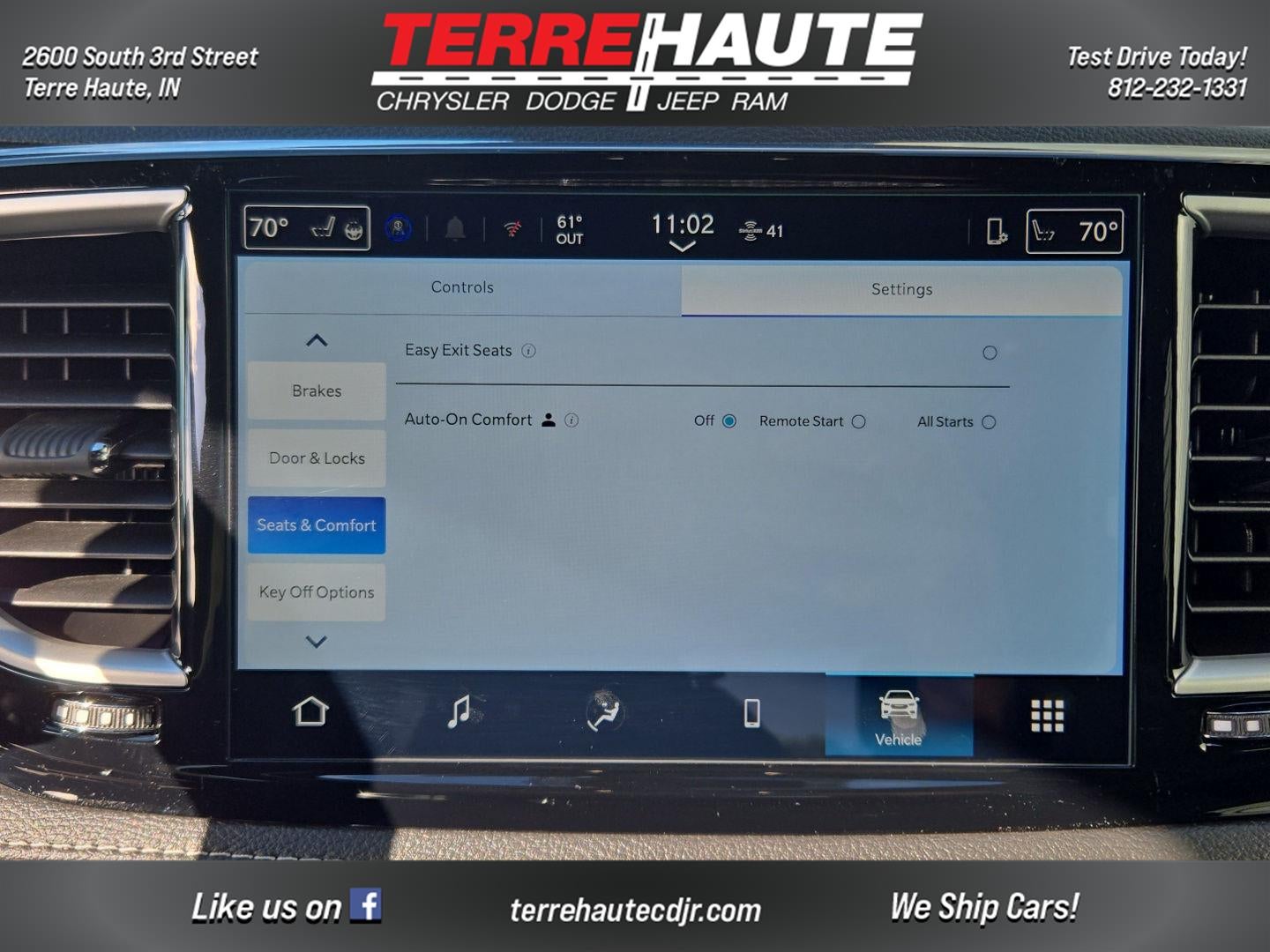 2026 Chrysler Pacifica Select