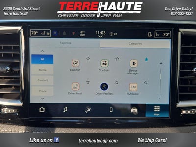 2026 Chrysler Pacifica Select