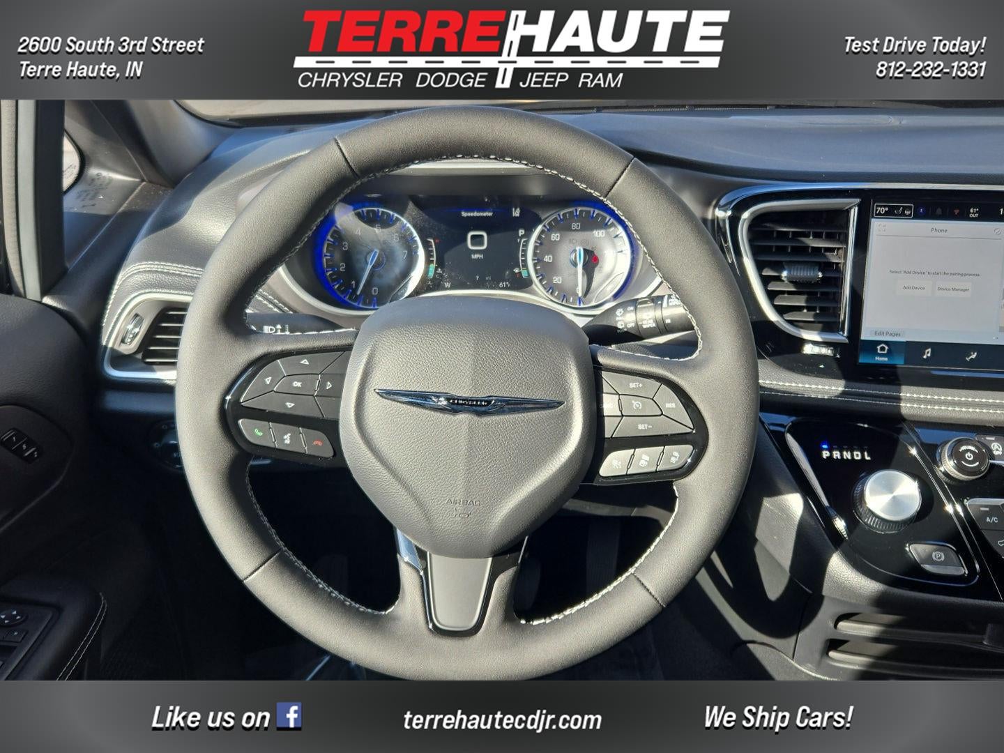 2026 Chrysler Pacifica Select