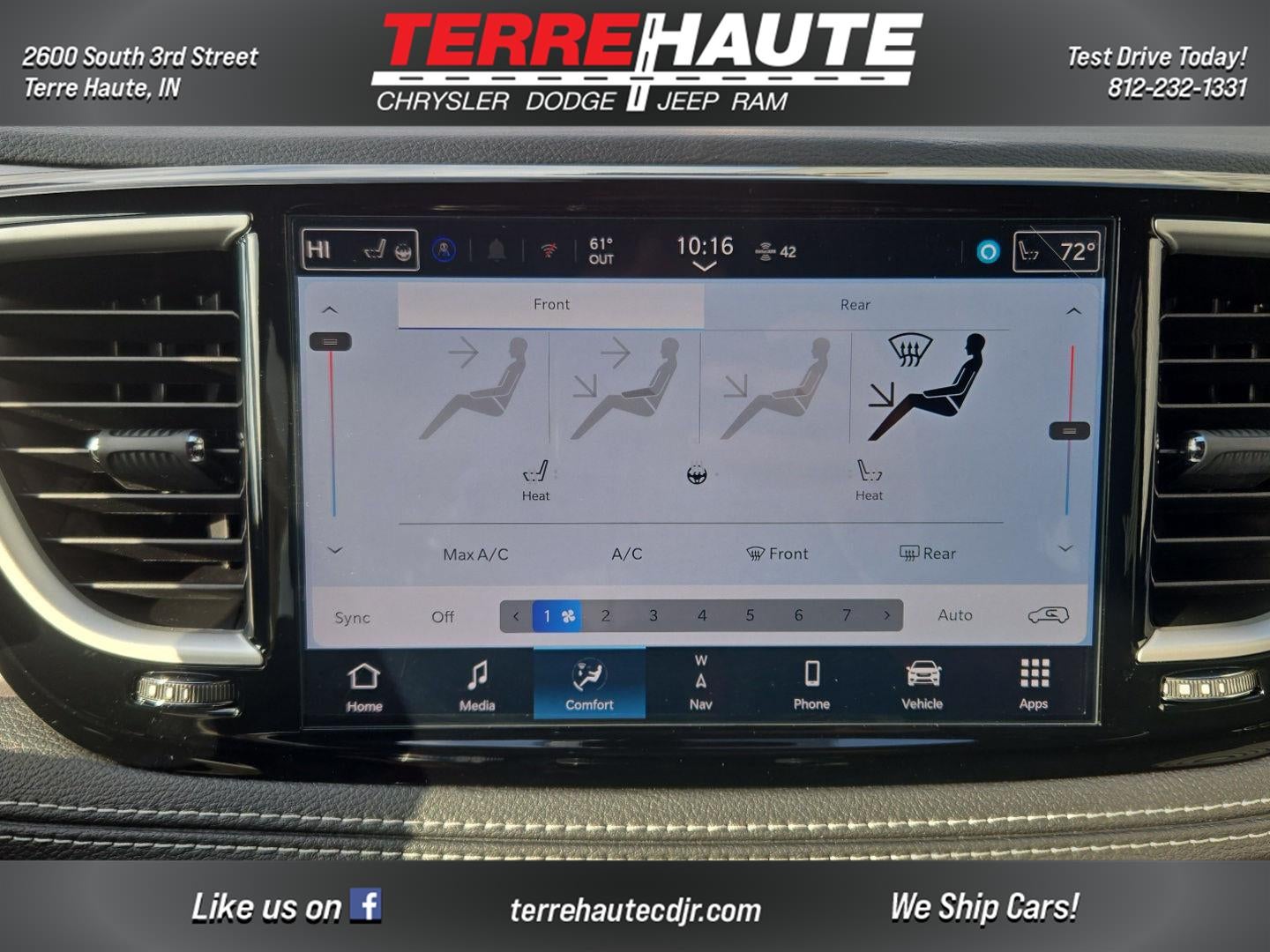 2026 Chrysler Pacifica Select