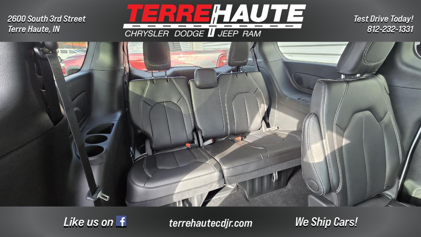 2026 Chrysler Pacifica Select