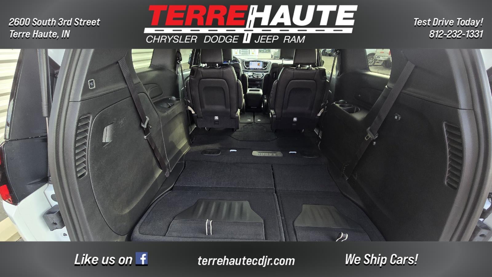 2026 Chrysler Pacifica Select