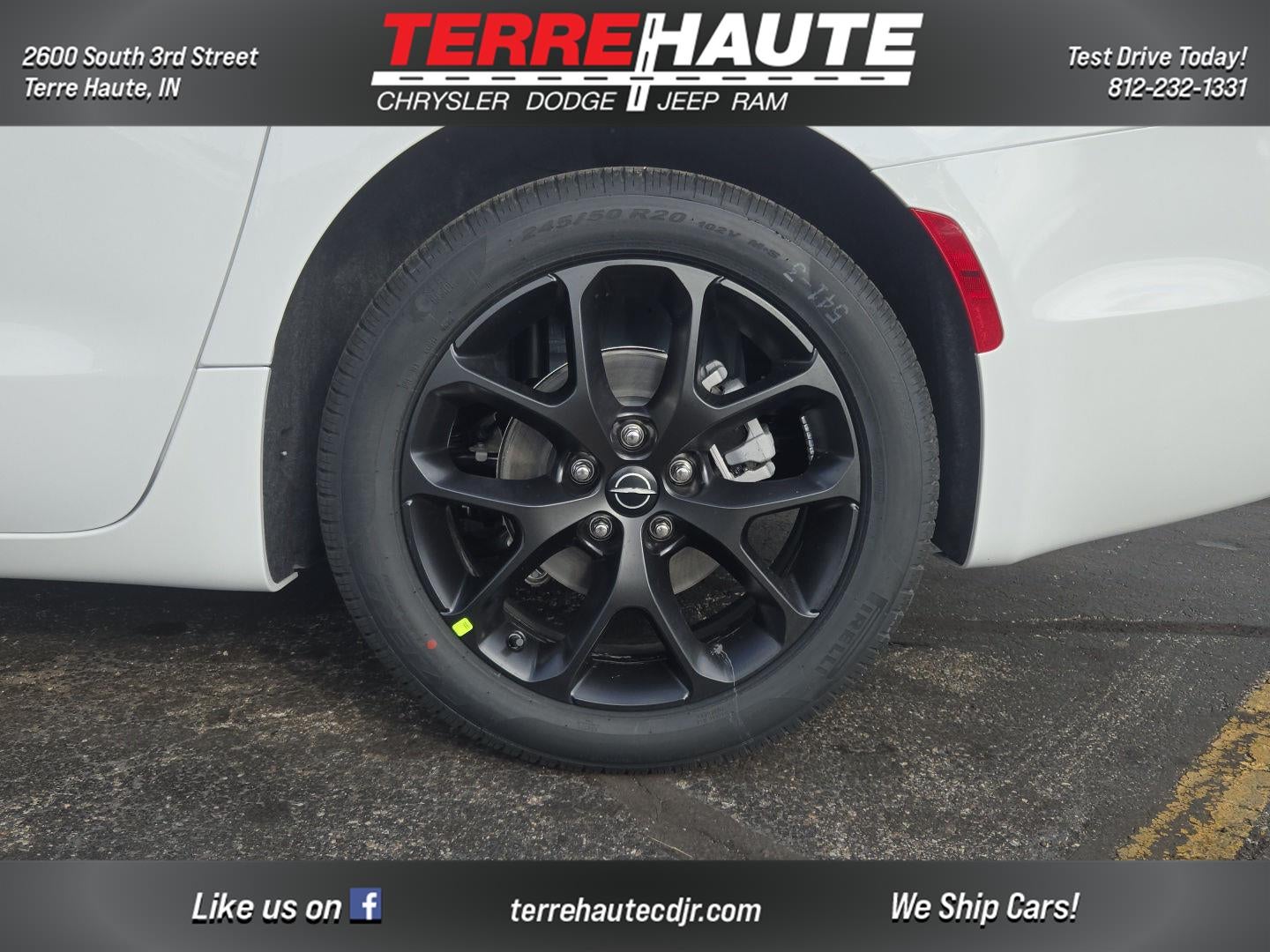 2026 Chrysler Pacifica Select