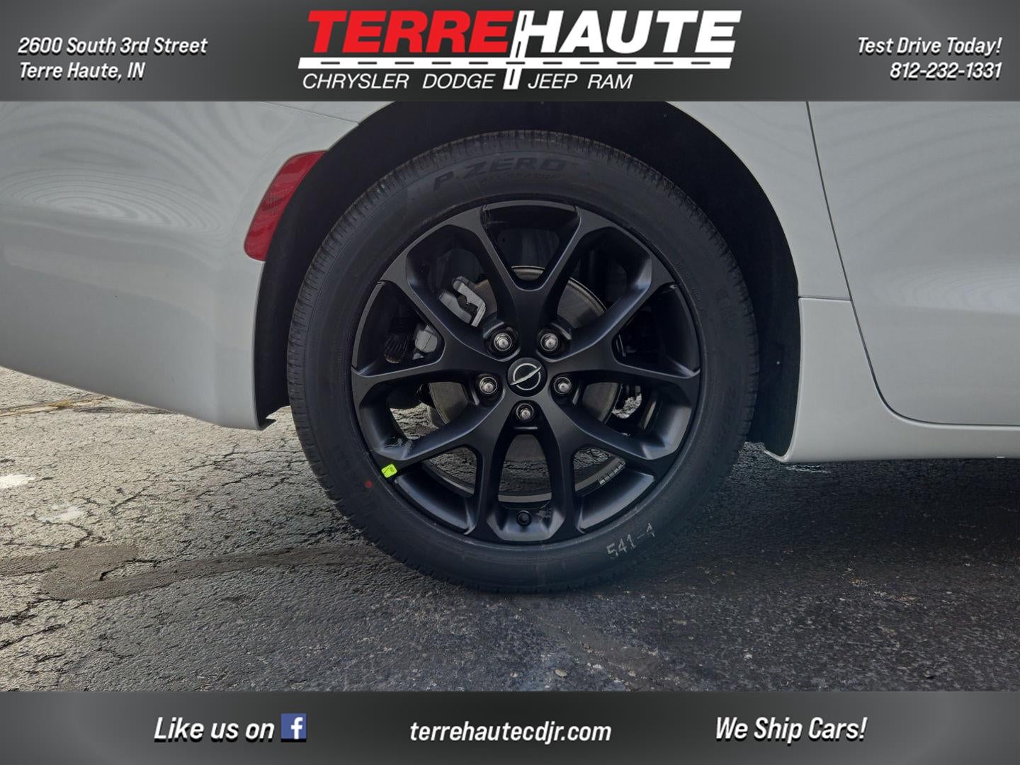 2026 Chrysler Pacifica Select