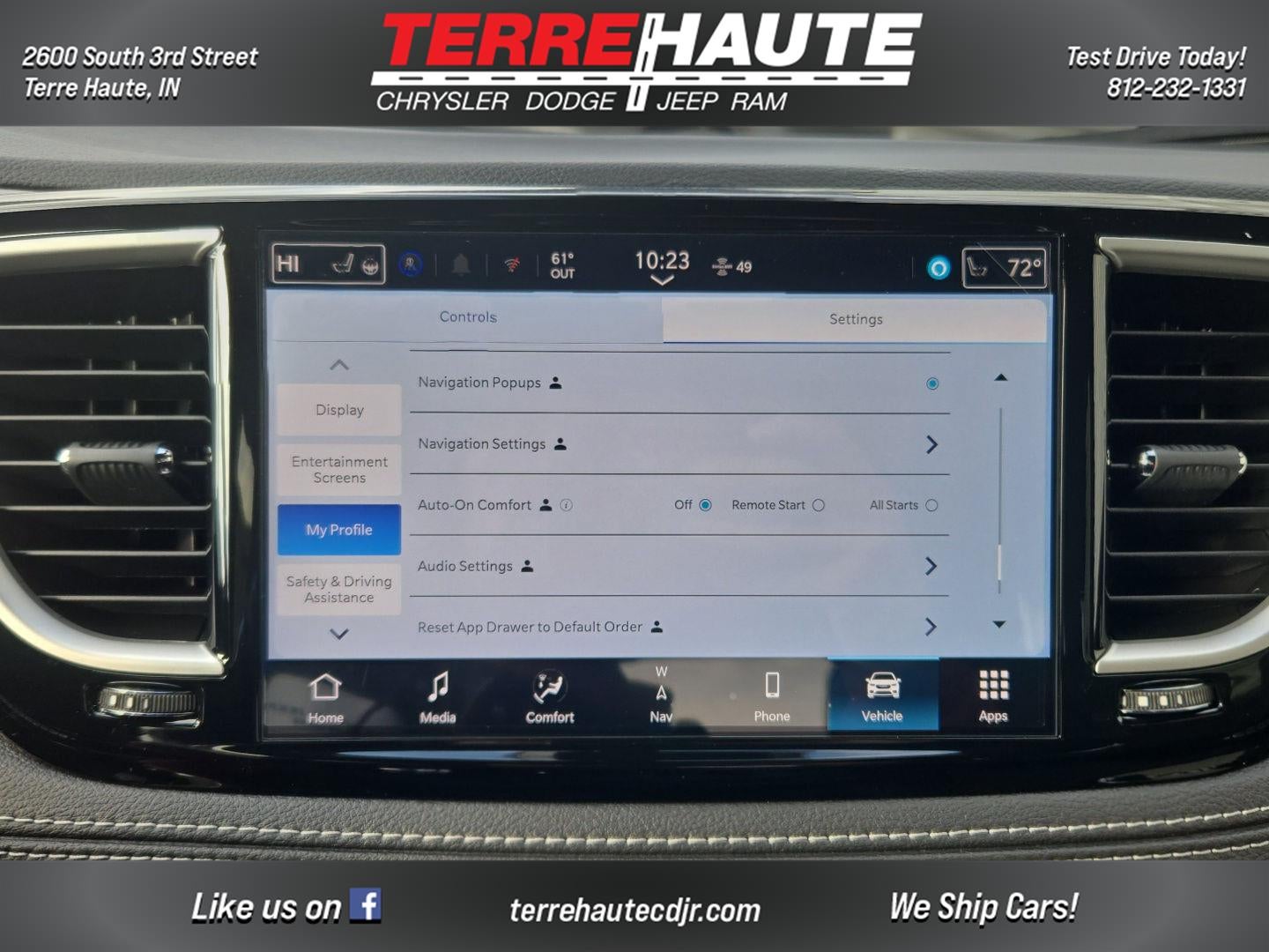 2026 Chrysler Pacifica Select